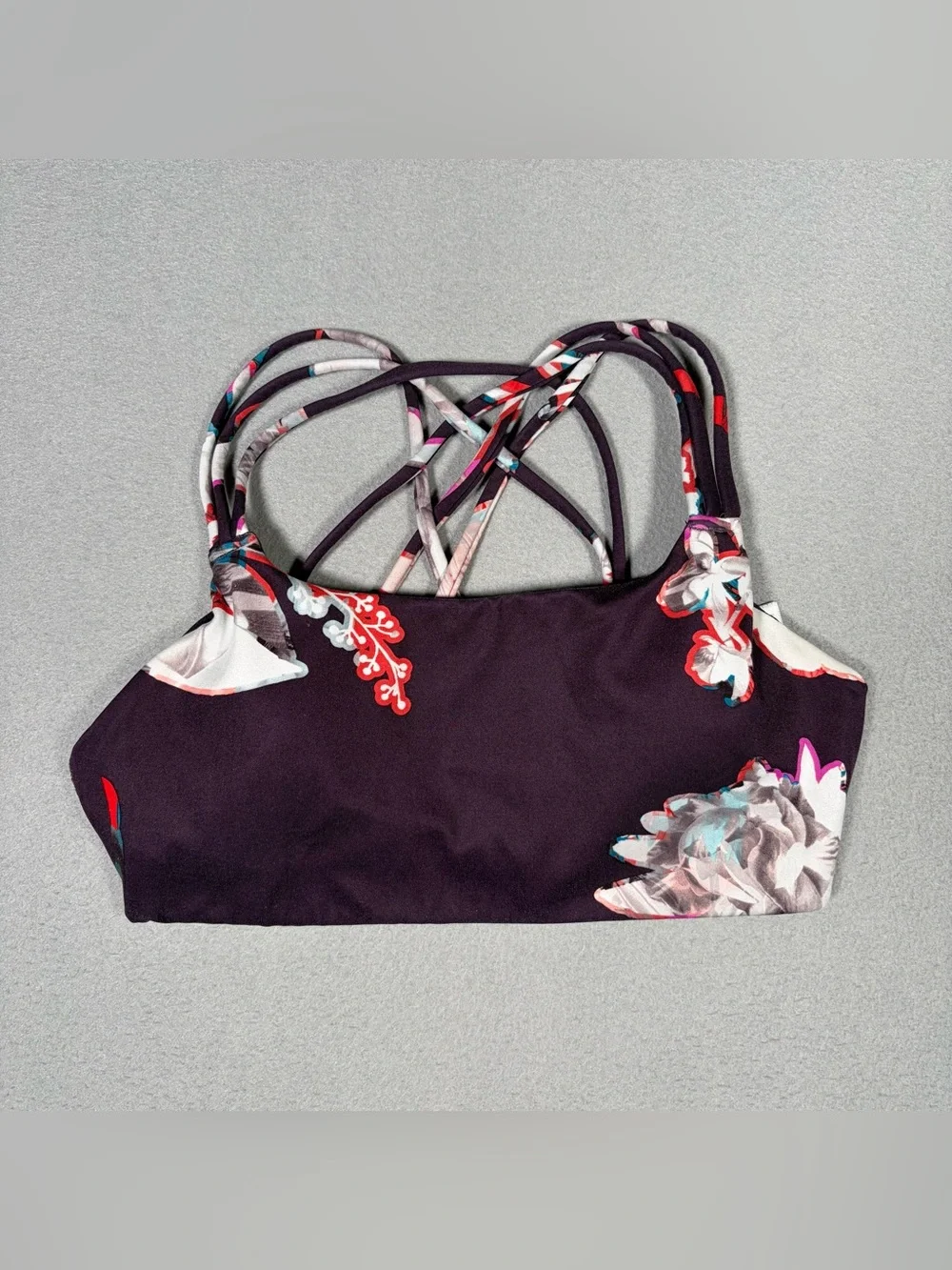 Athleta Hyper Focused Strappy Sports Bra Women’s Small Purple Floral Running